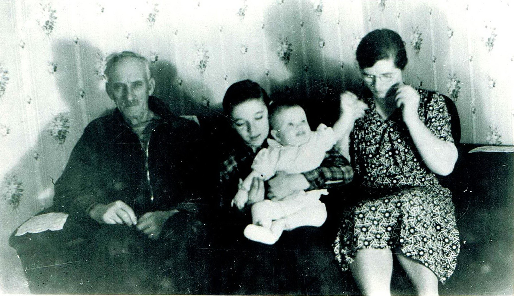 Uncle Frederick, Jim, Aunt Happy (Mary).jpg